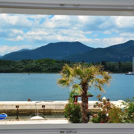 Apartments Harmonia Tivat Zimmer foto